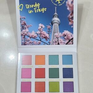 BH Cosmetics Trendy in Tokyo Eyeshadow Palette